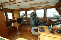 Kapal survei untuk dijual