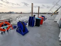 Kapal kru untuk dijual
