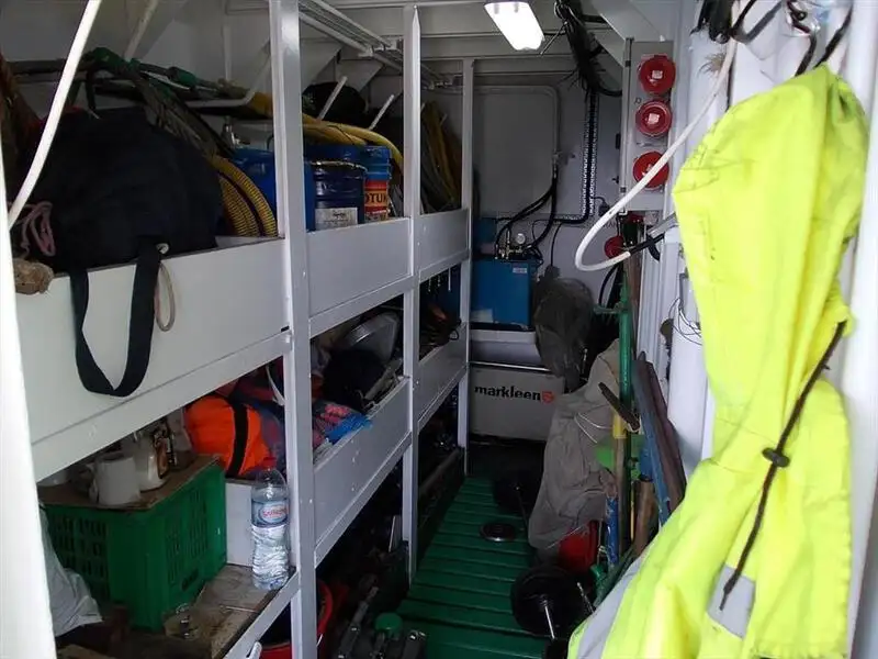 Kapal pengangkut barang curah untuk dijual
