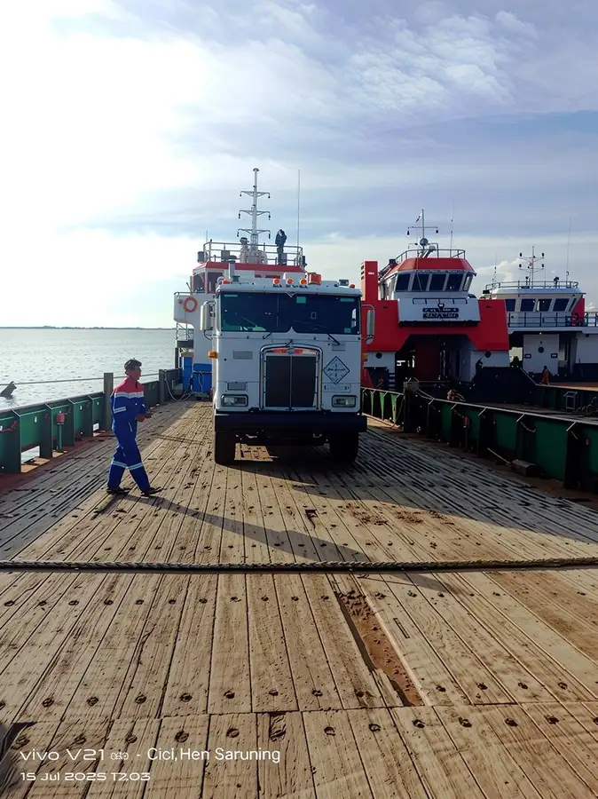 Kapal pendarat, tank untuk dijual