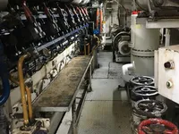 Kapal penelitian untuk dijual