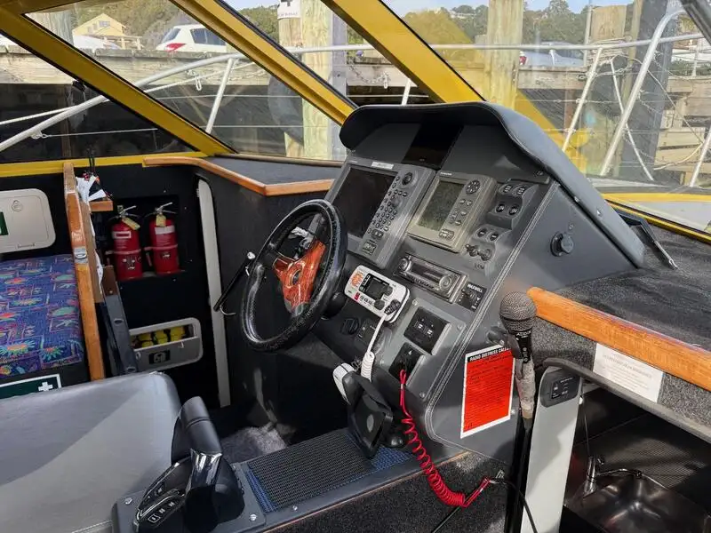 Kapal pesiar untuk dijual