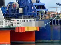 Kapal kontainer untuk dijual