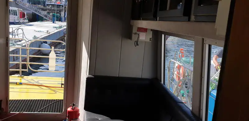 Kapal patroli untuk dijual