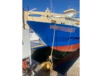 Kapal penumpang untuk dijual