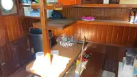 Kapal feri untuk dijual