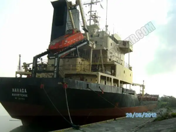 Kapal pengangkut barang curah untuk dijual