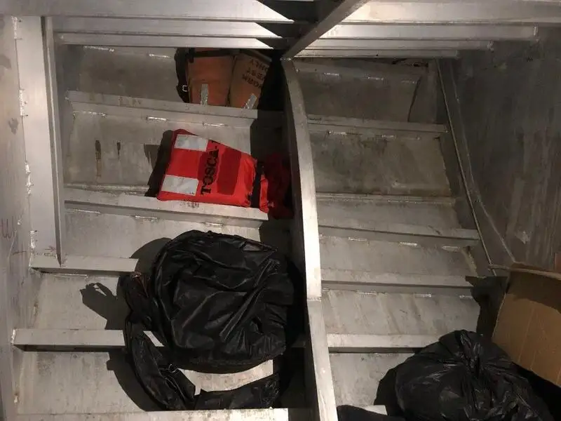 Kapal kontainer untuk dijual