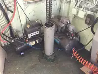 Kapal pendarat, tank untuk dijual