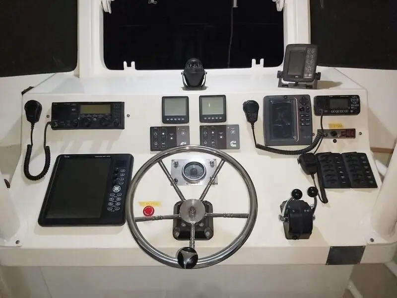 Kapal patroli untuk dijual