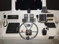 Kapal patroli untuk dijual