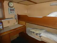 Kapal penelitian untuk dijual