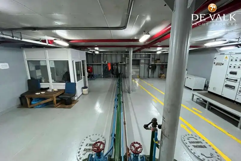 Kapal feri untuk dijual