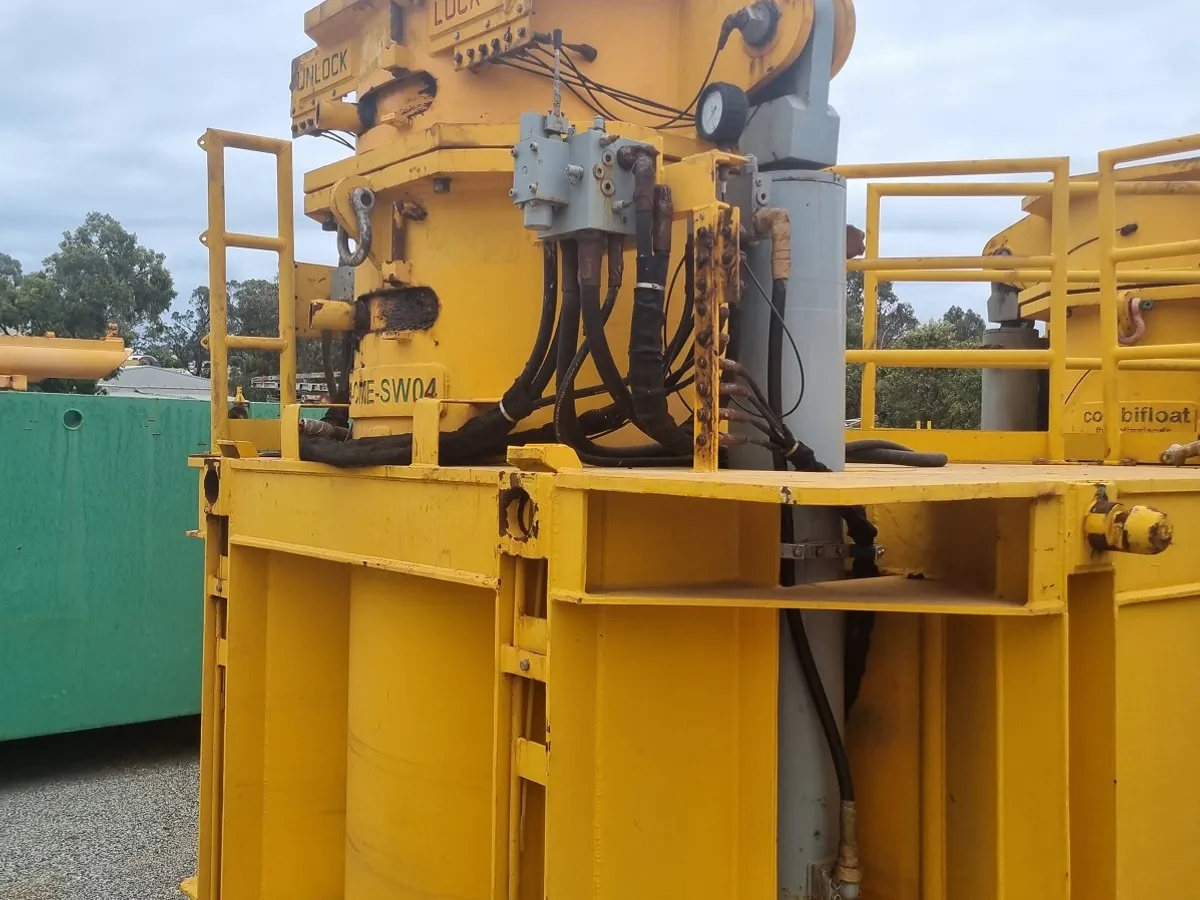 Rig pengeboran lepas pantai untuk dijual