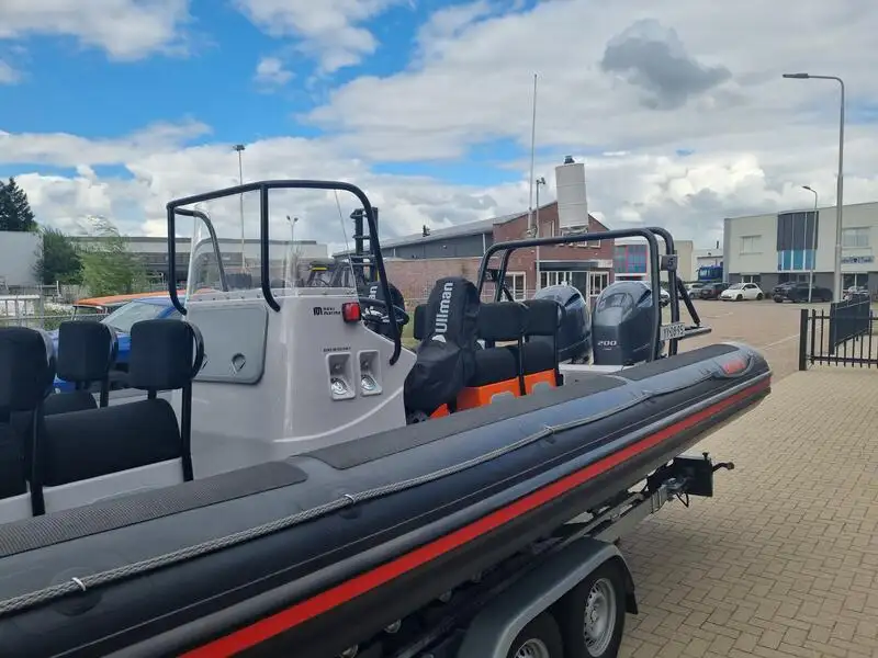 Kapal kontainer untuk dijual