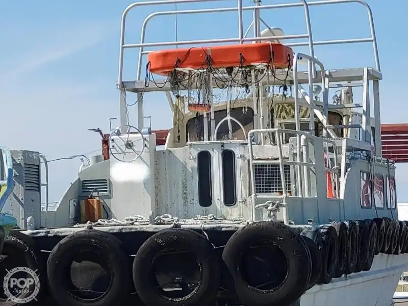 Kapal kru untuk dijual
