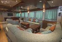 Kapal pesiar untuk dijual