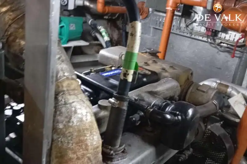 Kapal feri untuk dijual