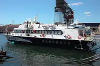 Kapal layar hidrofotil untuk dijual