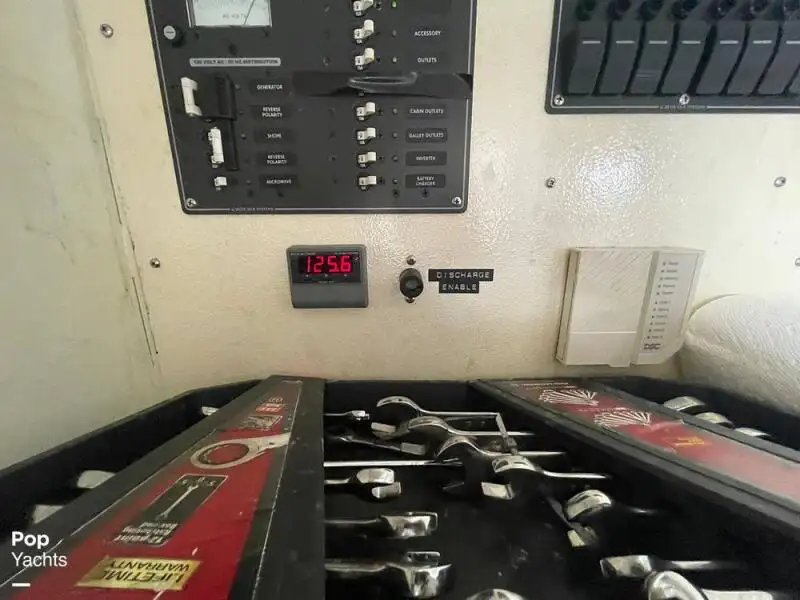 Kapal pesiar untuk dijual