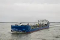 Oil/Chemical tanker dijual