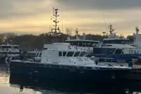 Kapal patroli untuk dijual
