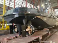 Kapal penarik dijual