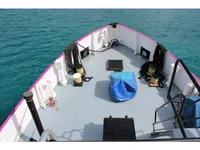 Yacht untuk dijual