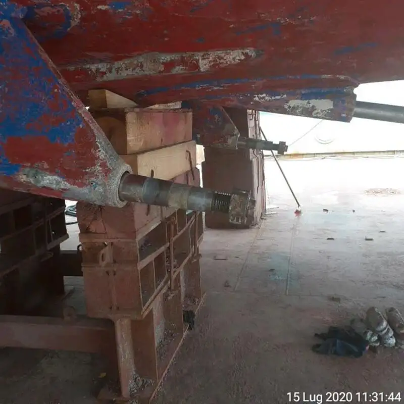 Kapal kru untuk dijual