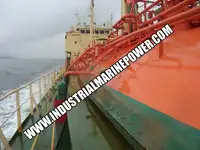 Kapal pengangkut LNG untuk dijual