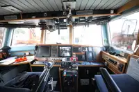 Kapal feri untuk dijual