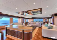 Yacht untuk dijual