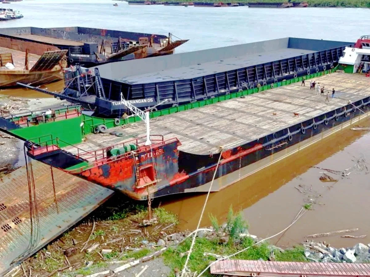 Kapal pendarat, tank untuk dijual
