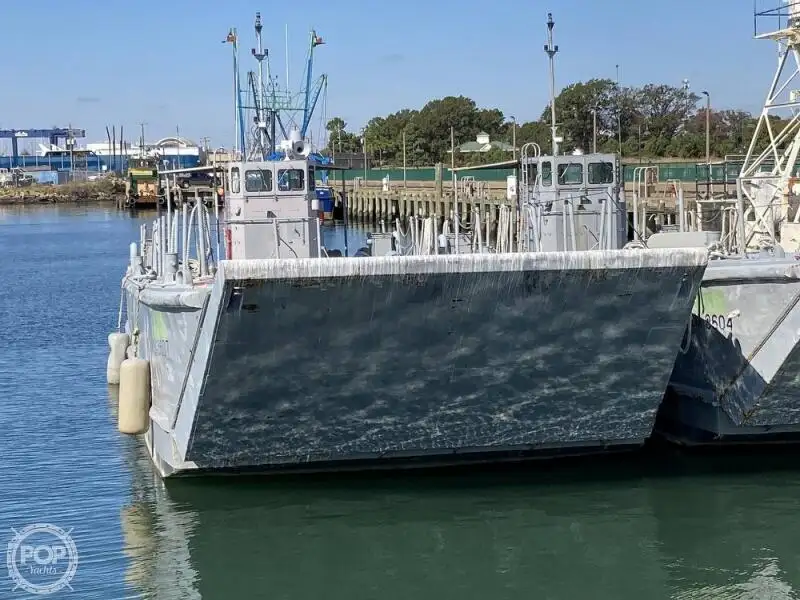 Kapal pendarat, tank untuk dijual