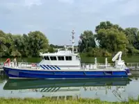 Kapal patroli untuk dijual