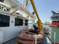 Kapal kru untuk dijual