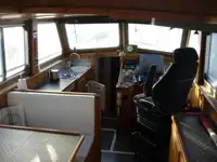 Kapal patroli untuk dijual