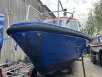 Kapal patroli untuk dijual