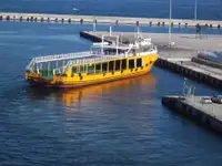 Kapal pesiar-feri untuk dijual