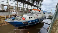 Kapal patroli untuk dijual