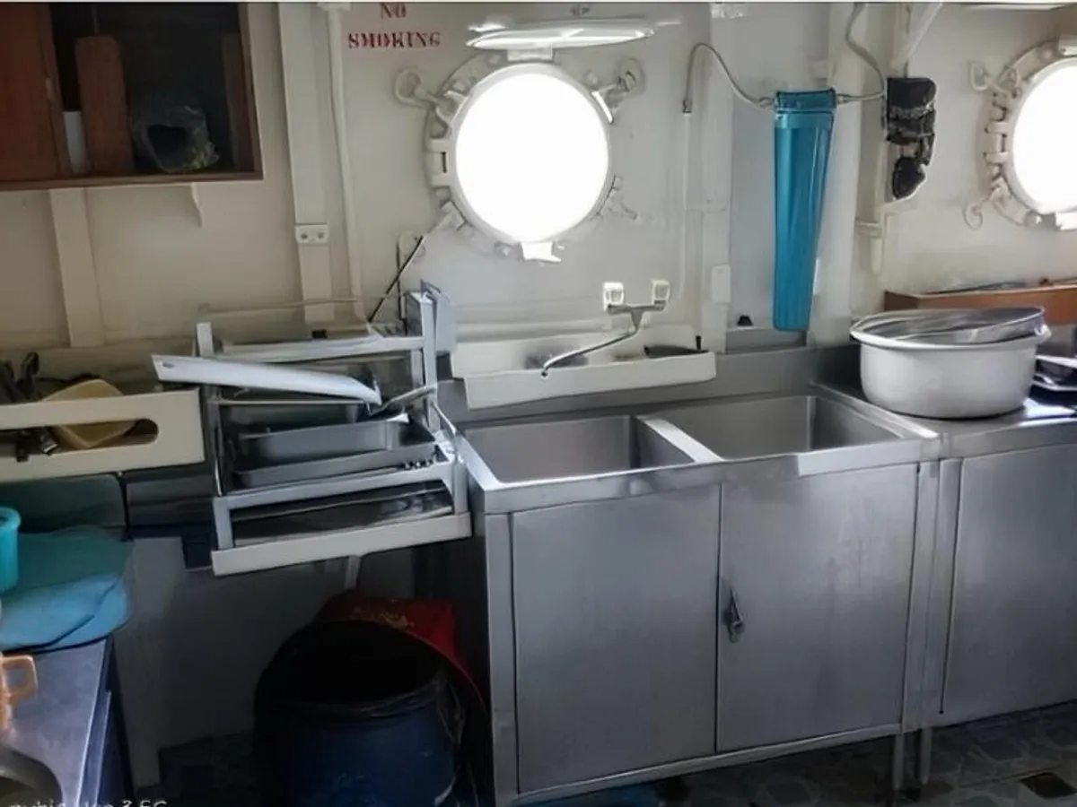 Kapal Pasokan Cepat (FSV) untuk dijual