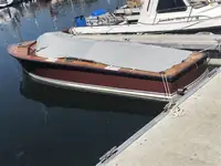 Kapal pesiar dijual