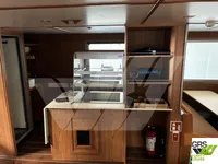 Kapal pesiar-feri untuk dijual