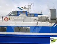 Kapal penumpang untuk dijual
