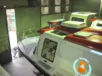 Kapal penyelamat untuk dijual