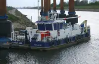 Kapal keruk dijual