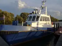 Kapal patroli untuk dijual