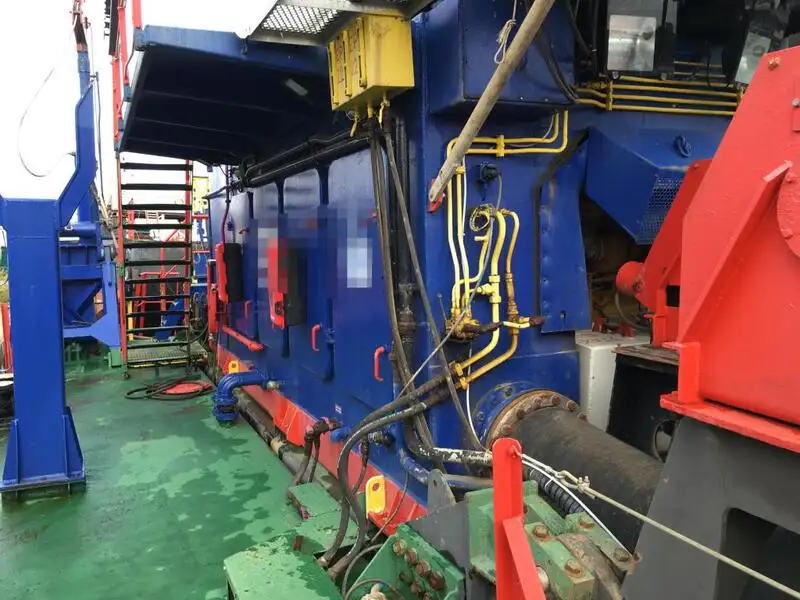 Kapal keruk untuk dijual