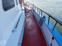 Kapal feri untuk dijual