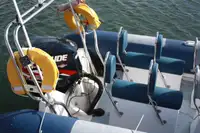 Perahu karet kaku untuk dijual